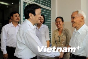 ປະທານປະເທດເຈືອງເຕີນຊາງພົບປະກັບຜູ້ມີສິດເລືອກຕັ້ງນະຄອນໂຮ່ຈີມິນ